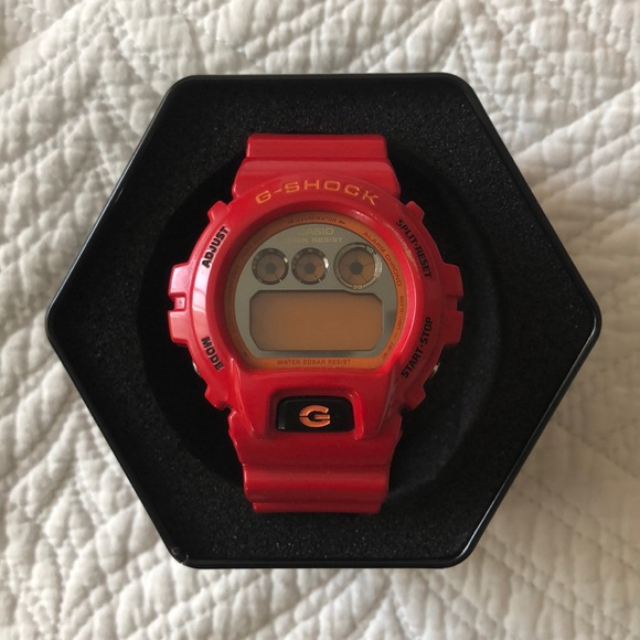 g shock dw red